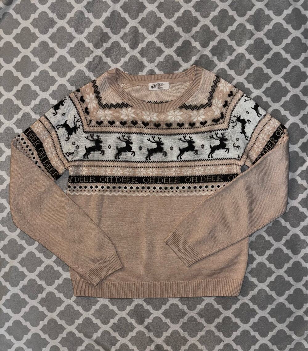 H&M Christmas sweater